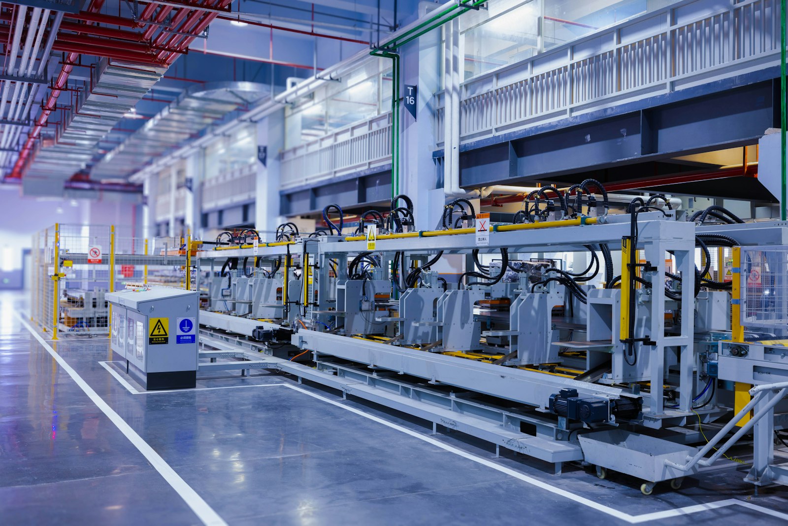 Automated conveyor and control system on a manufacturing production line