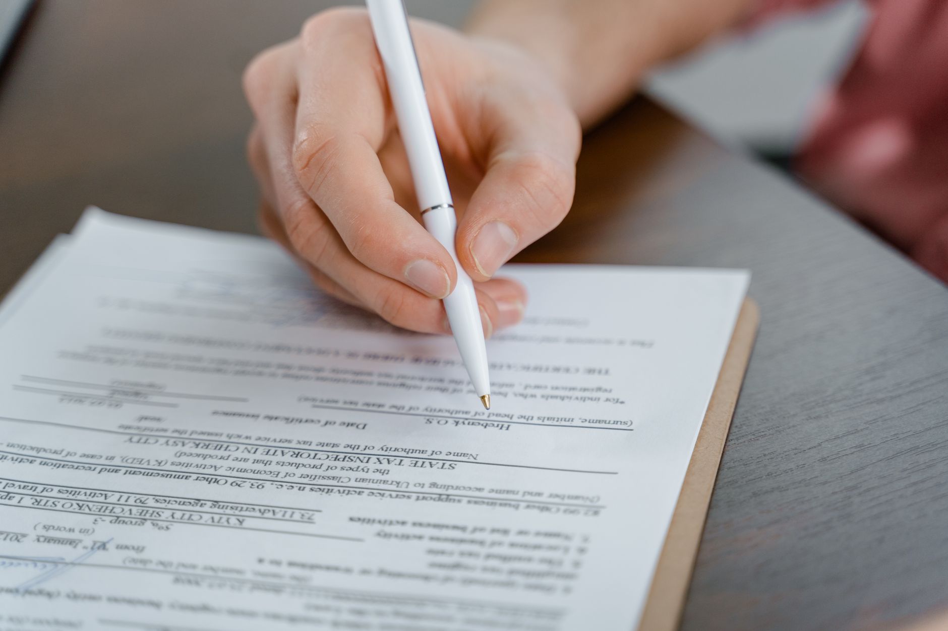 Supplier completing a compliance questionnaire
