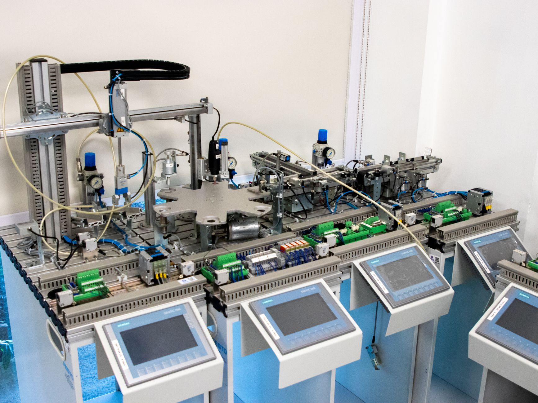 Industrial edge computing gateway device on a factory floor