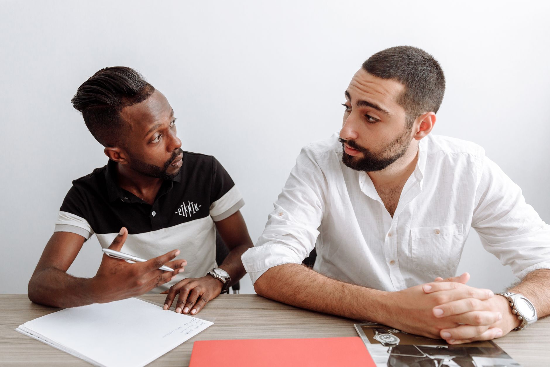 Manager practicing a difficult workplace conversation in training