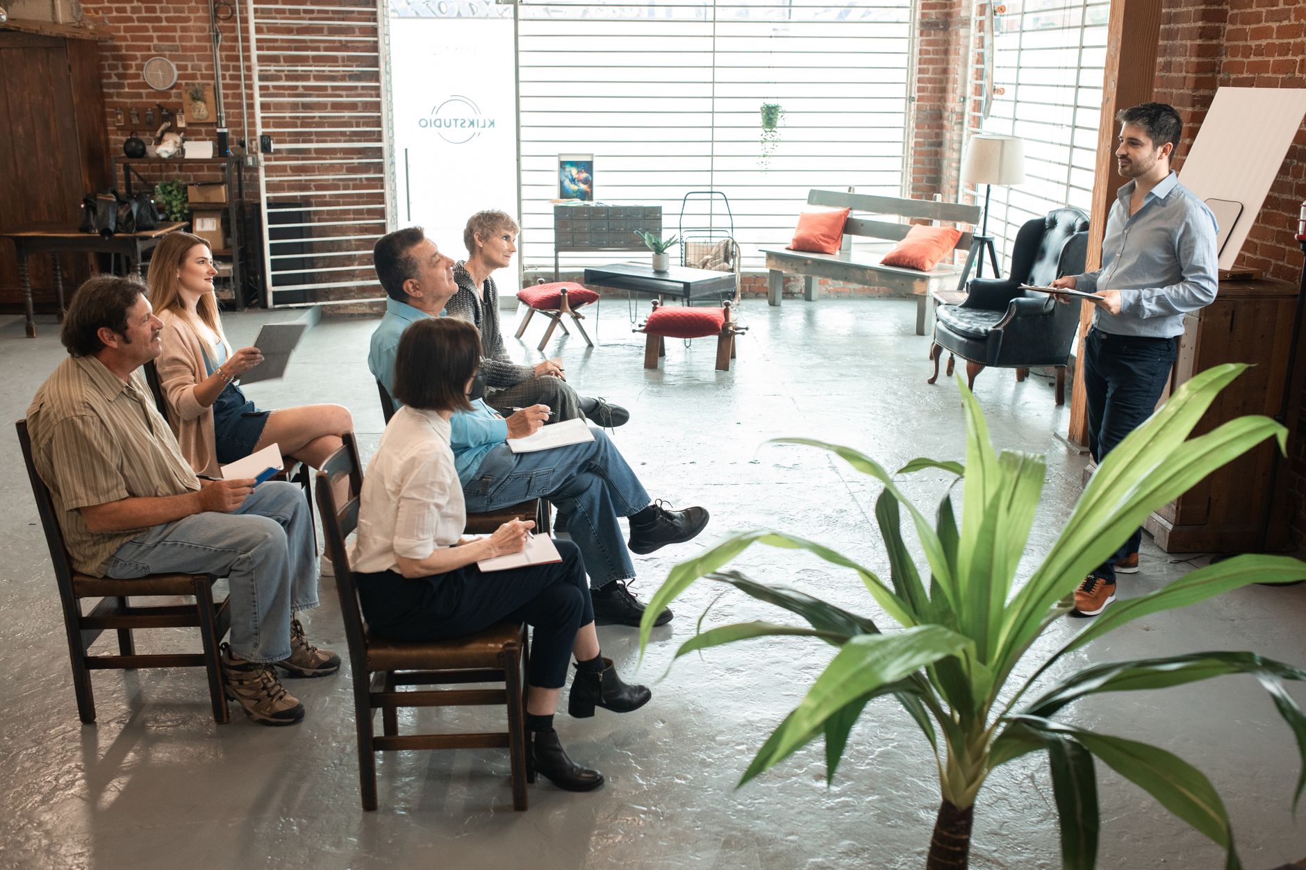 Instructor teaching a supplier compliance program workshop